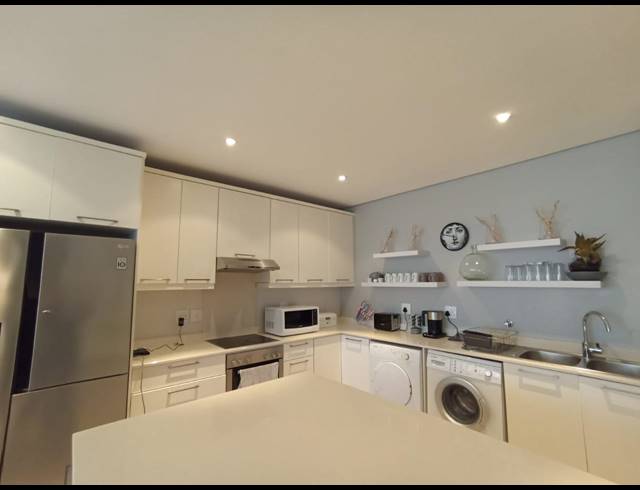 3 BEDROOM APARTMENT RENTED IN UMHLANGA CENTRAL